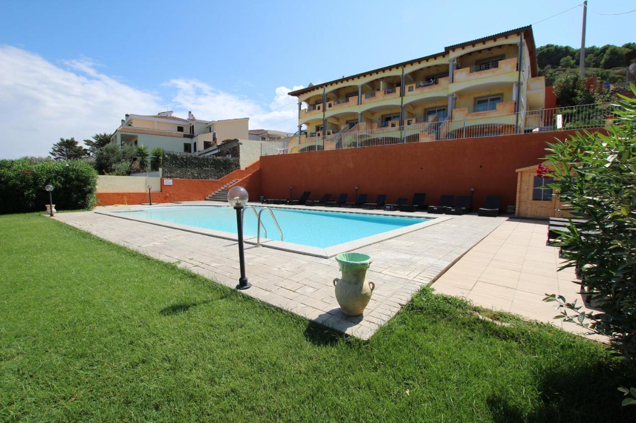 Apartamento Casa ClaMi Castelsardo Exterior foto